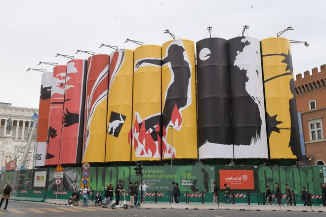 we rise by lifting others piazza venezia